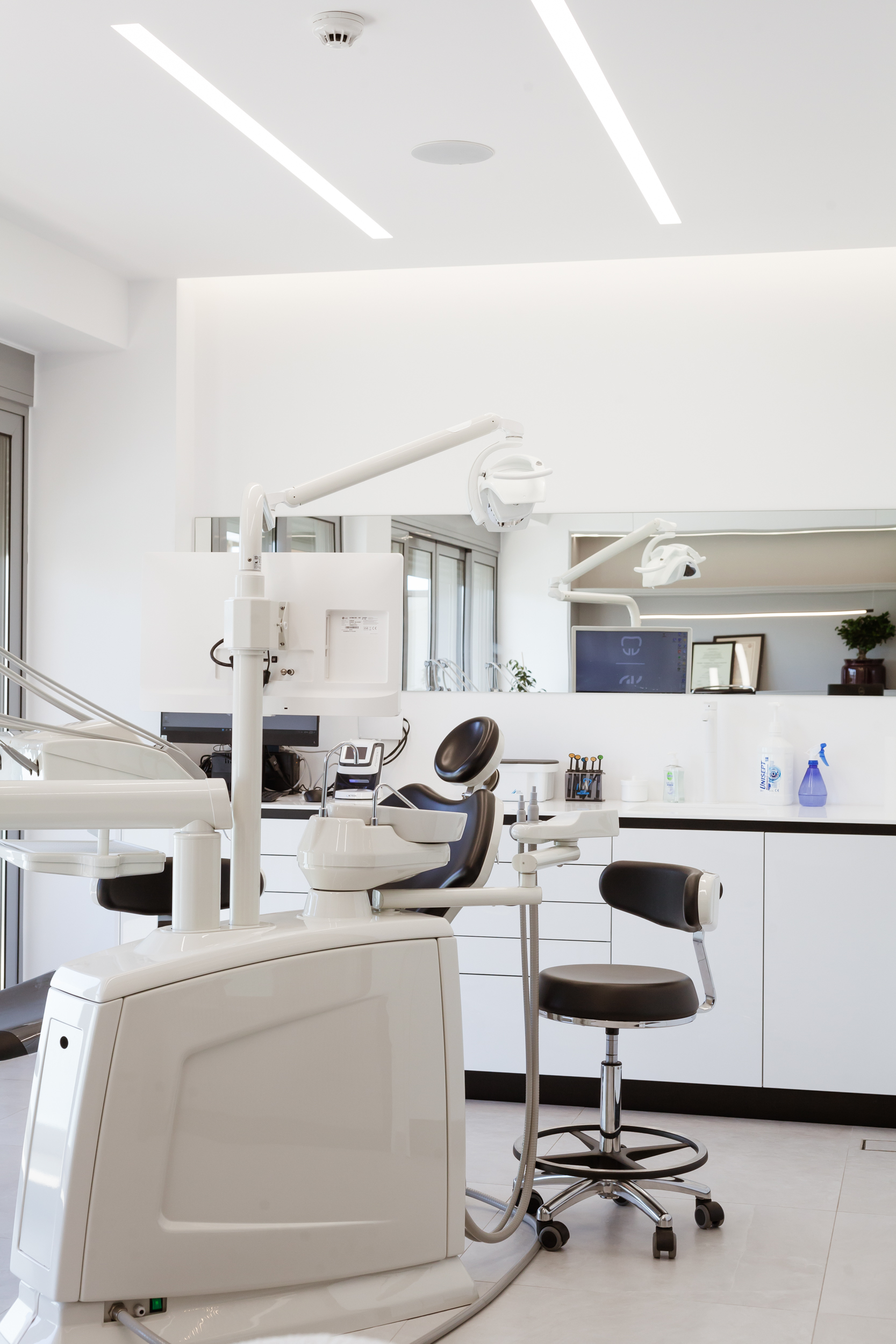 Valanto Aivazi Dental Clinic - Space