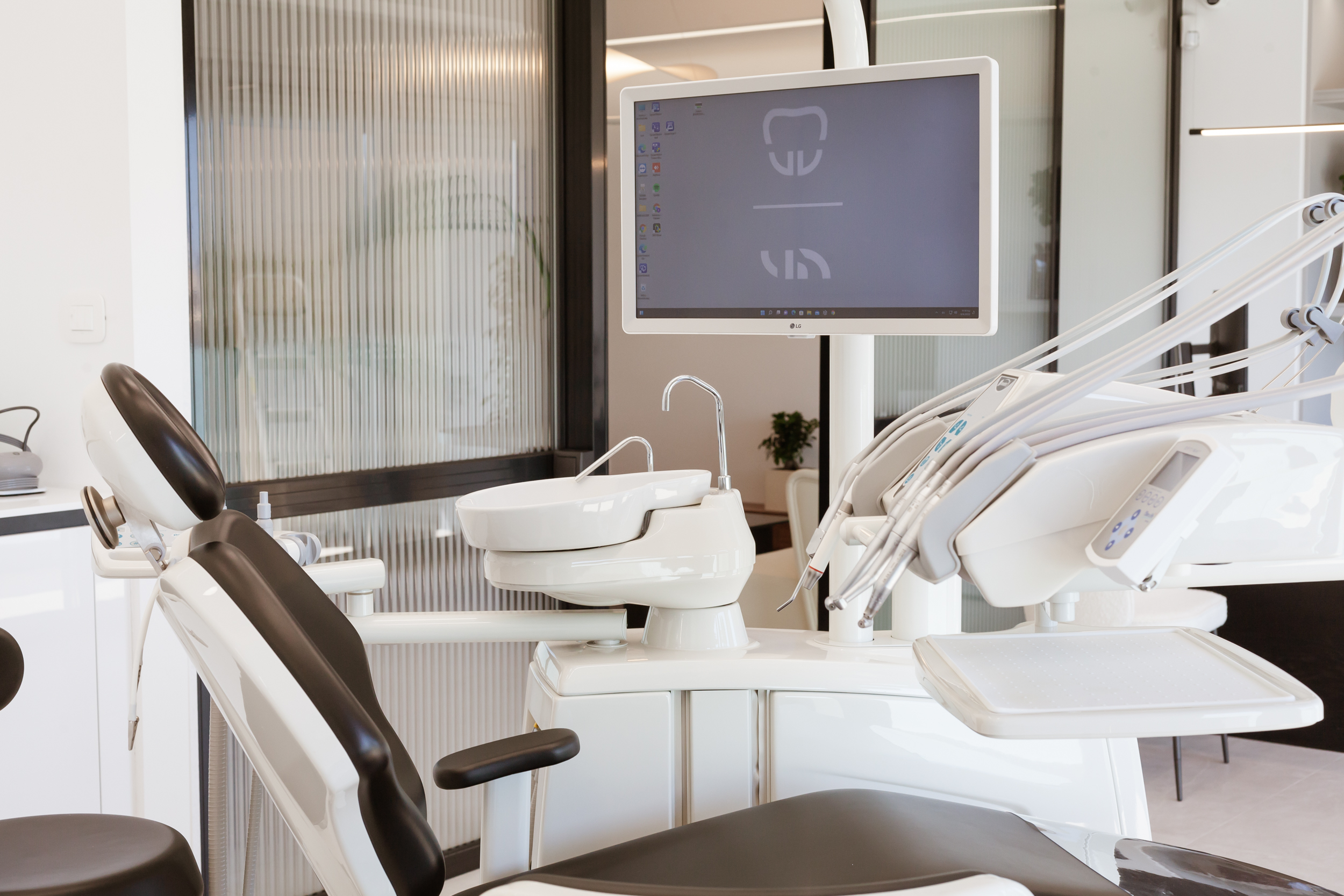 Valanto Aivazi Dental Clinic - Space