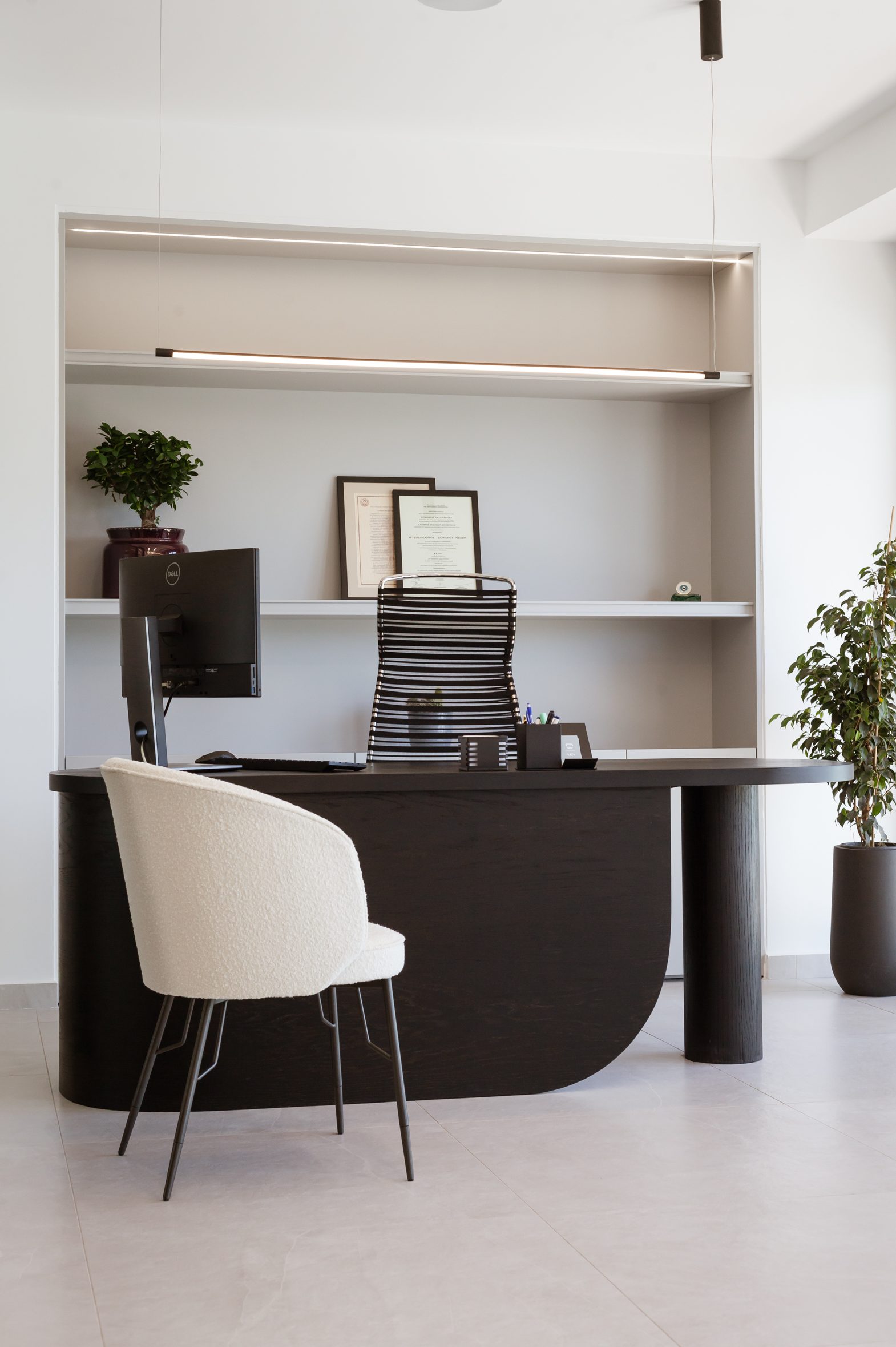 Valanto Aivazi Dental Clinic - Space